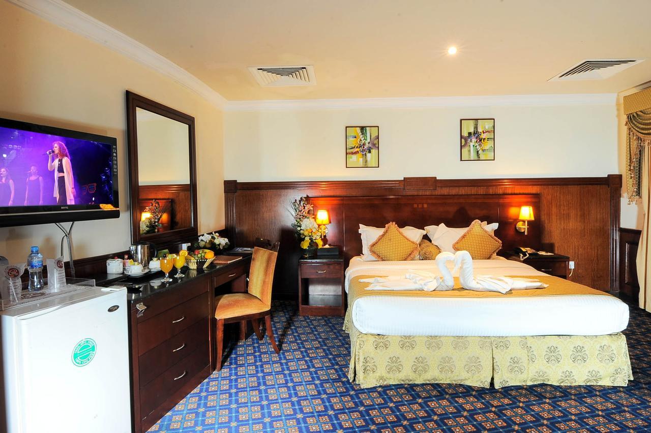 Ramee California Hotel Манама Экстерьер фото